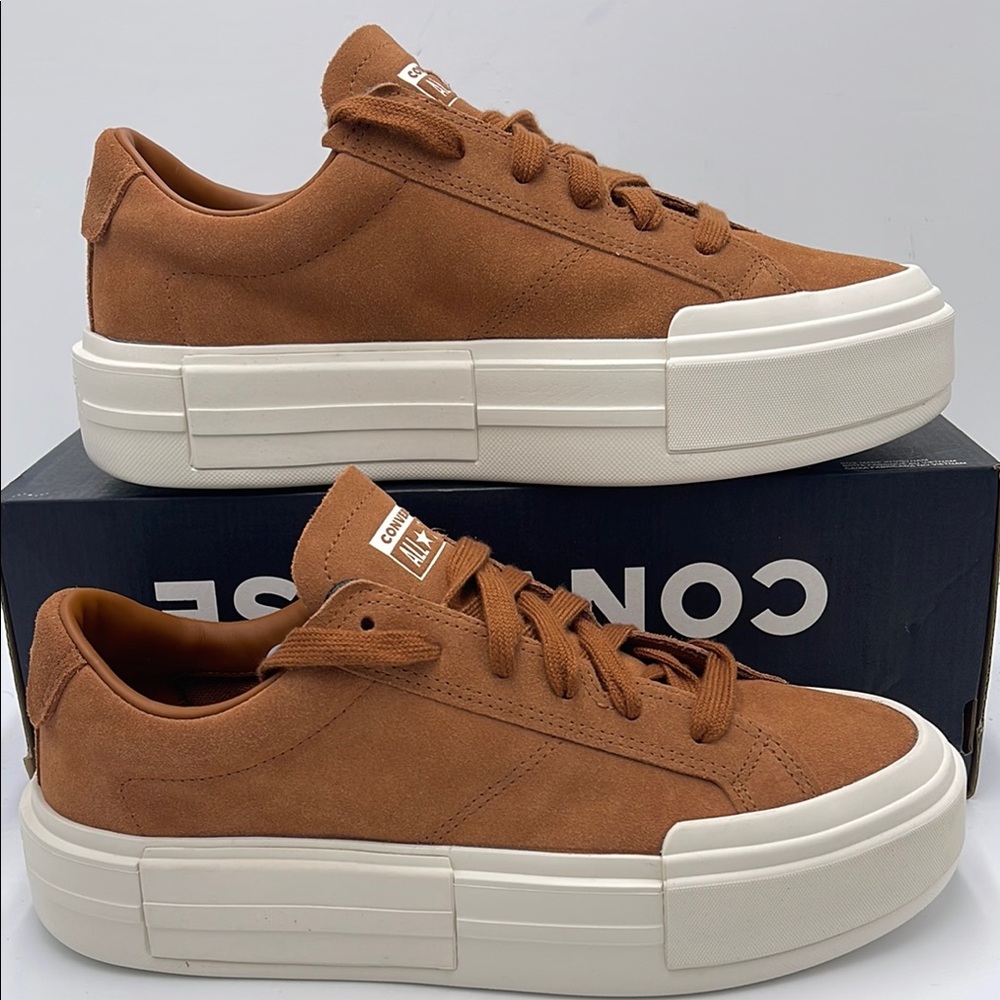 Converse Men’s Tan Platform Sneakers A10090C
CTAS CRUISE OX WARM TAN/EGRET/EGRET
